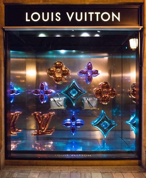 visual merchandising louis vuitton window display|louis vuitton windows archive.